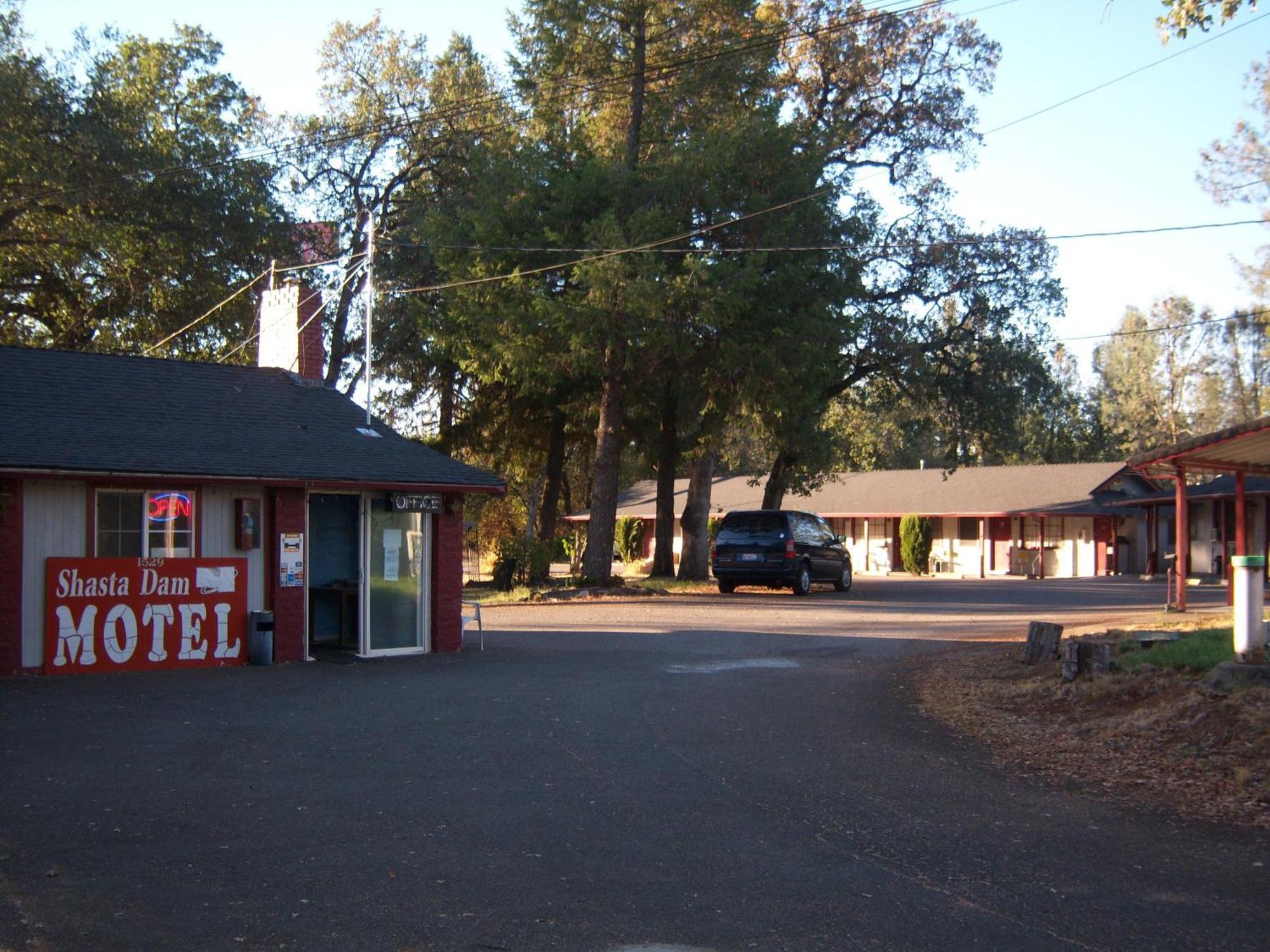 Shasta Dam Motel Shasta Lake Exterior photo